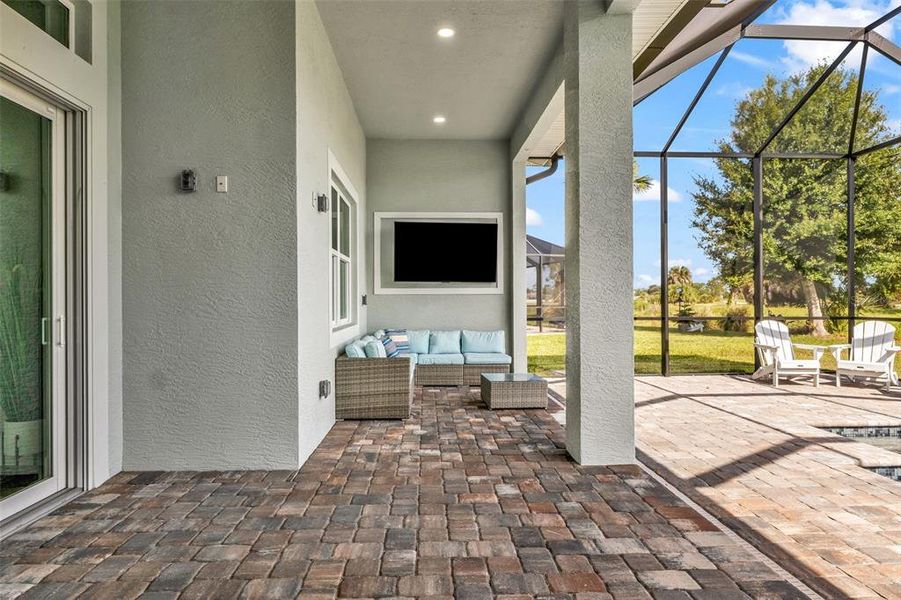 Exterior details and patio area of a home in , Rotonda West (Image 31).