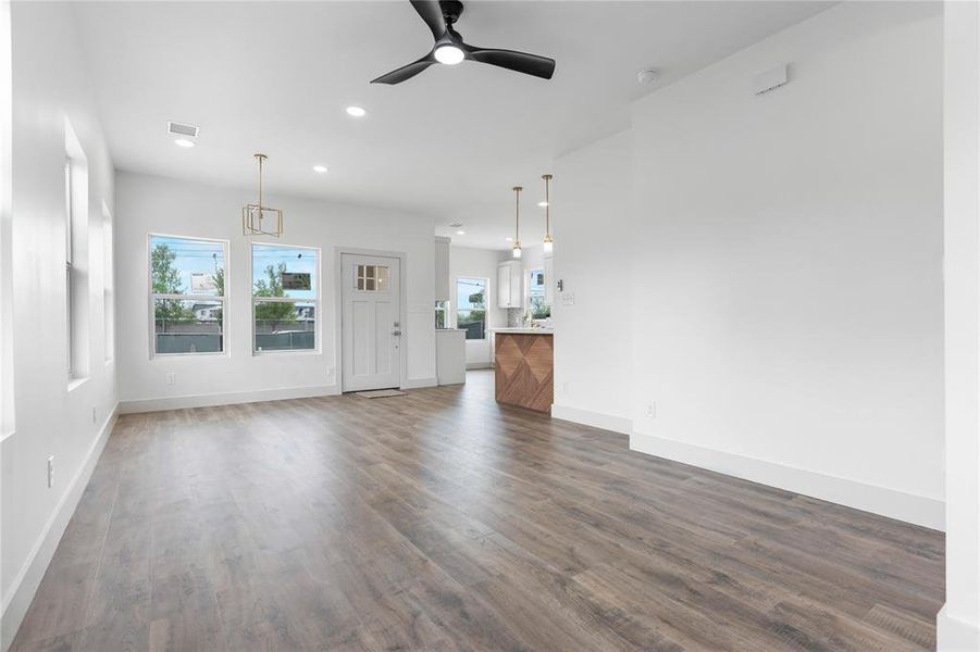 Spacious, unfurnished interior of a new home in , Dallas (Image 17). Spacious, unfurnished interior of a new home in , Dallas (Image 17).