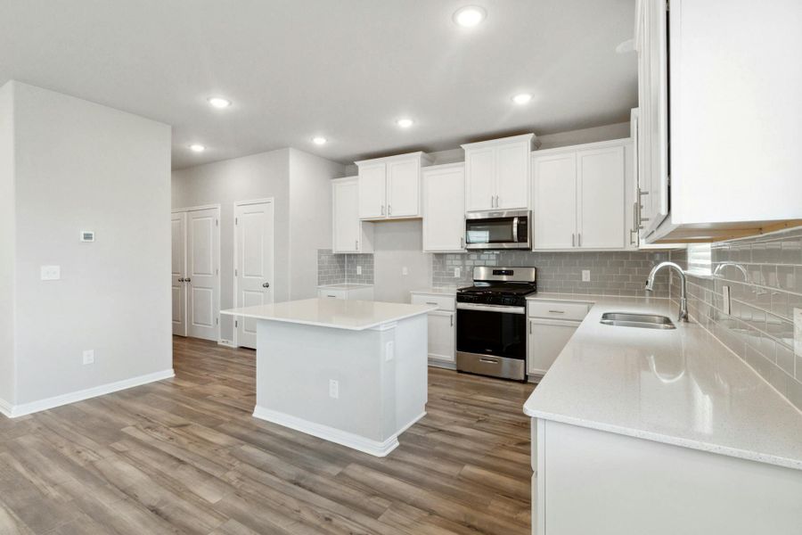 Furnished interior view inside a new home in , Buda (Image 6).
