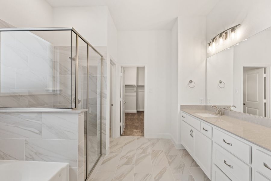 Furnished interior view inside a new home in Lake Breeze, Lavon (Image 14). Furnished interior view inside a new home in Lake Breeze, Lavon (Image 14).