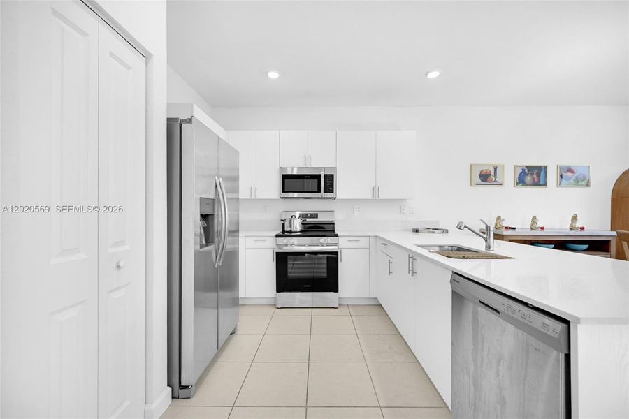 Furnished interior view inside a new home in , Homestead (Image 39).