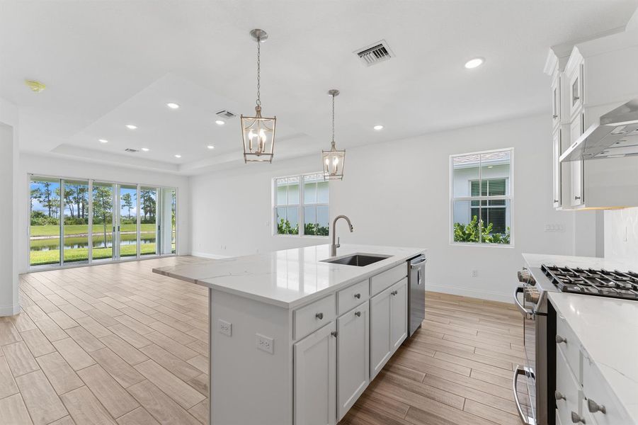 Kitchen, Great Room & Dining Area Kitchen, Great Room & Dining Area