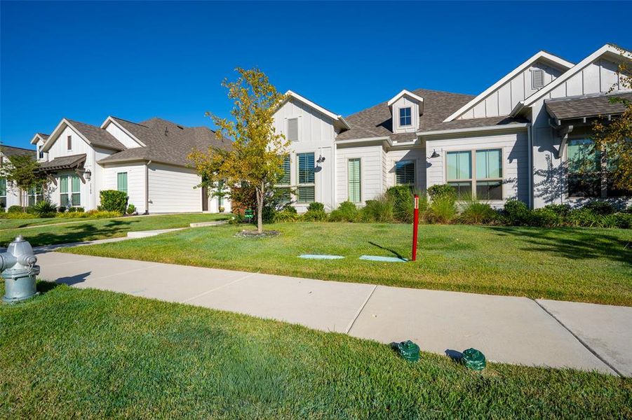 Image 25 of a home in Walsh Townhomes.