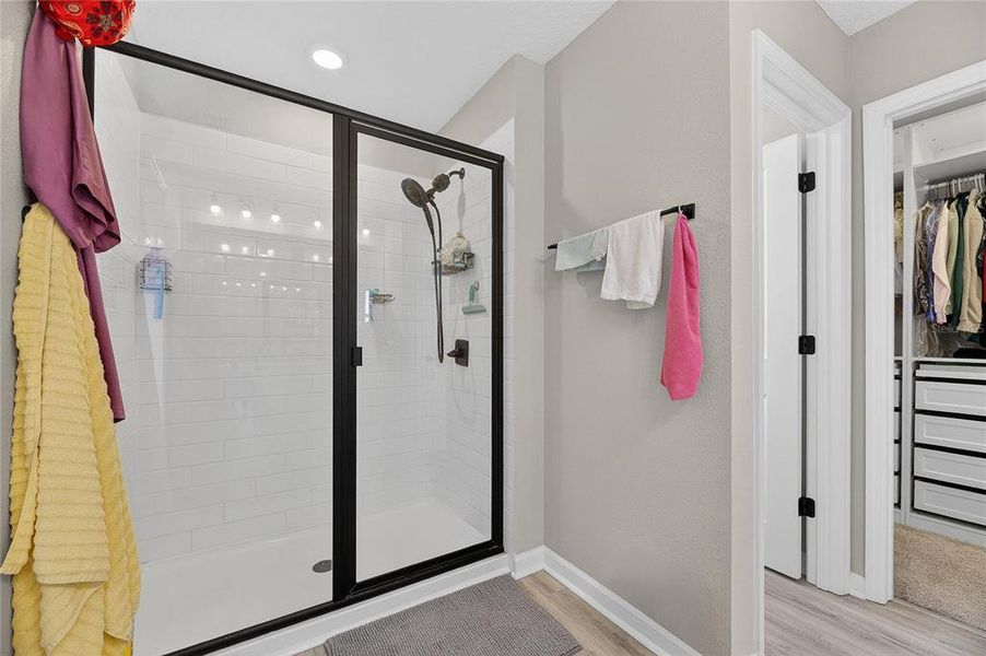 Furnished interior view inside a new home in , Apollo Beach (Image 42).