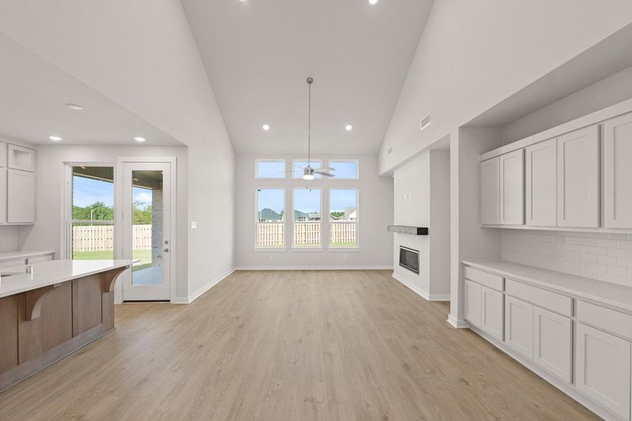 Spacious, unfurnished interior of a new home in COLTON: 50ft. lots, Montgomery (Image 20).