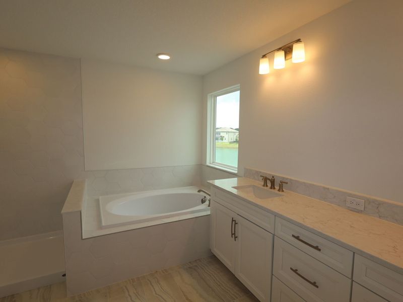 Owner's Bathroom Owner's Bathroom