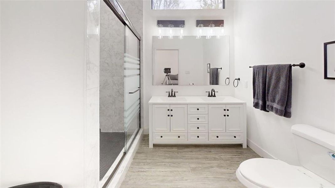 Furnished interior view inside a new home in , Granbury (Image 9).