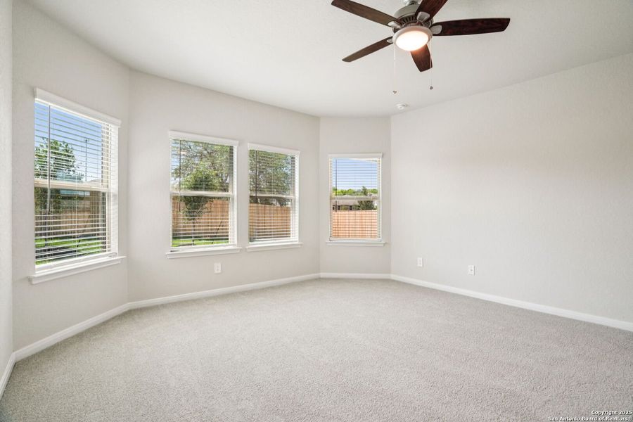 Spacious, unfurnished interior of a new home in Royal Crest, San Antonio (Image 33). Spacious, unfurnished interior of a new home in Royal Crest, San Antonio (Image 33).