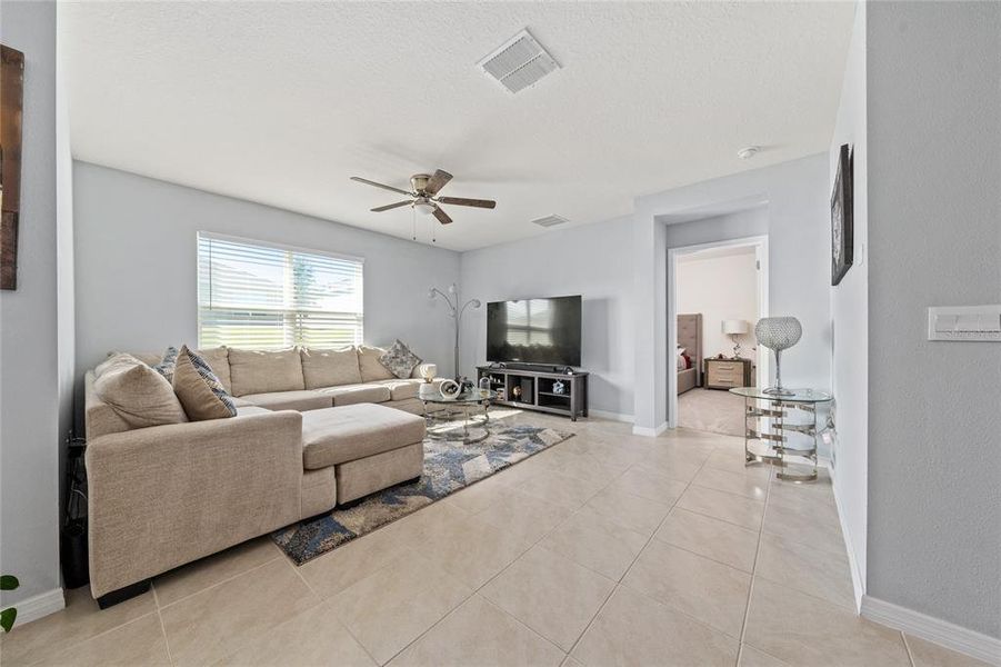 Furnished interior view inside a new home in , Davenport (Image 5).