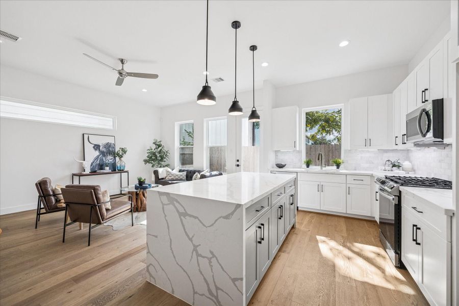 **Not of actual Home** Photos are of on-site model home reflecting finish level & finsihes**