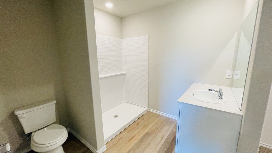 Furnished interior view inside a new home in Sunnycreek, Crowley (Image 7).