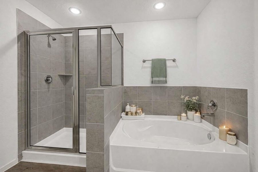 Furnished interior view inside a new home in Rollingbrook Estates, Baytown (Image 7).