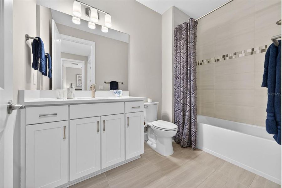 Furnished interior view inside a new home in , Englewood (Image 48).