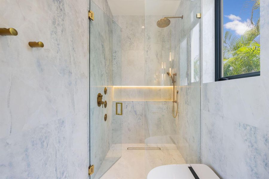 Cabana bath straight on shower photo Cabana bath straight on shower photo