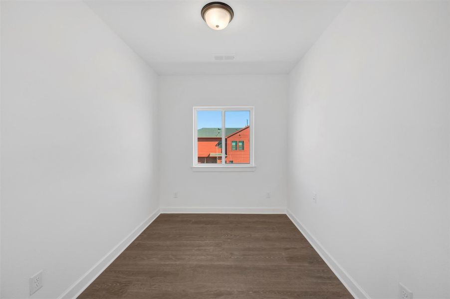 Spacious, unfurnished interior of a new home in Indigo 35’ Homesites, Richmond (Image 10).