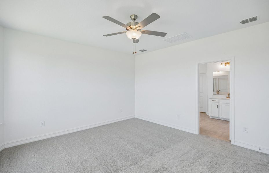 Spacious, unfurnished interior of a new home in Anna Town Square, Anna (Image 18).