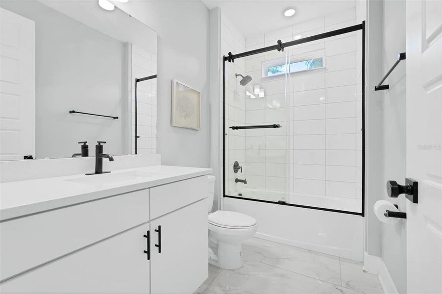 Furnished interior view inside a new home in , Orlando (Image 26).