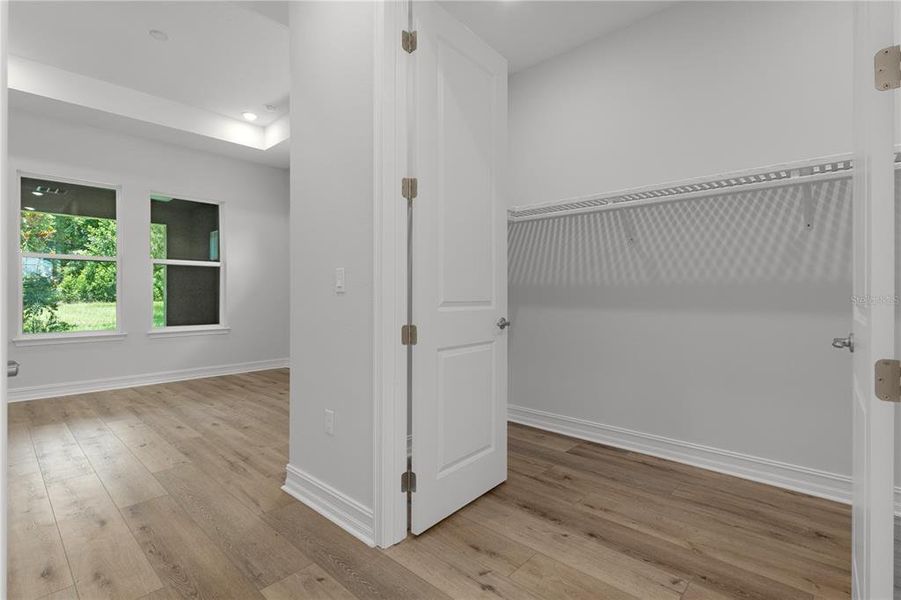 Spacious, unfurnished interior of a new home in , Lecanto (Image 39).