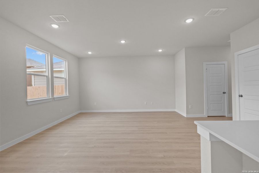 Spacious, unfurnished interior of a new home in Senna, Leon Valley (Image 28). Spacious, unfurnished interior of a new home in Senna, Leon Valley (Image 28).