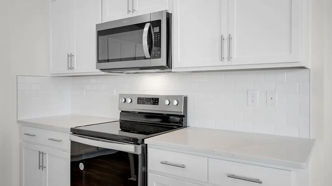 Furnished interior view inside a new home in Summerlin at Hawthorne Ranch, Lakeland (Image 5).