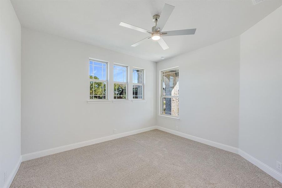 Spacious, unfurnished interior of a new home in Hampton Park, Glenn Heights (Image 31).