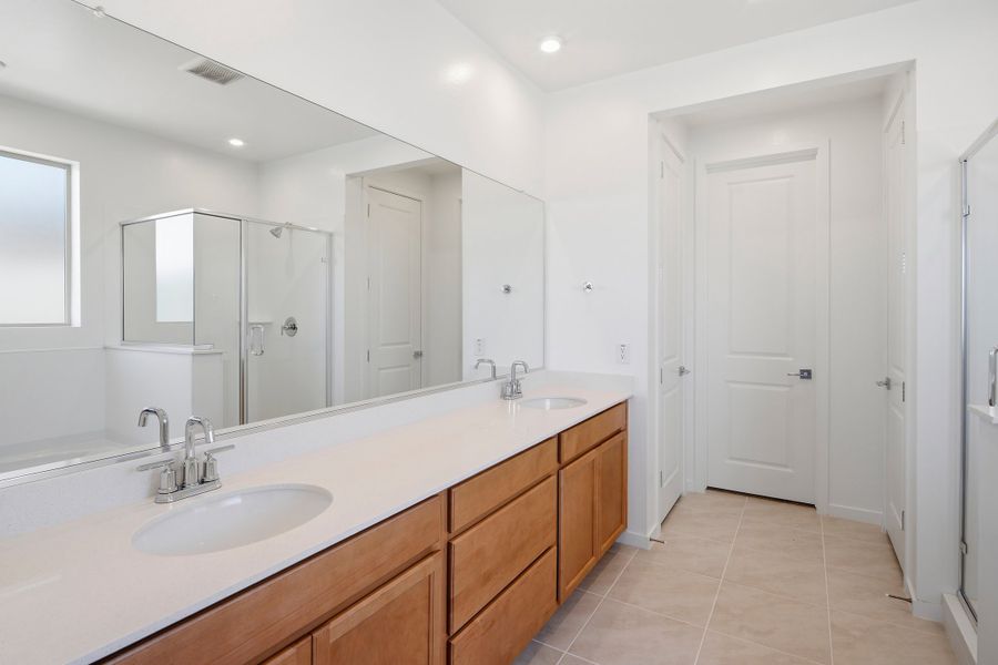 Furnished interior view inside a new home in Montana Vista - Summit, Buckeye (Image 11).