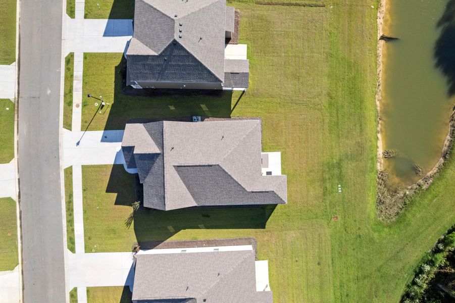 Image 45 of a home in Cedar Glen Preserve.