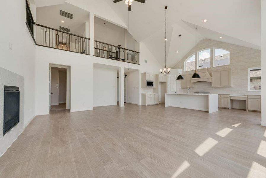Furnished interior view inside a new home in Prairie Ridge, Venus (Image 7).