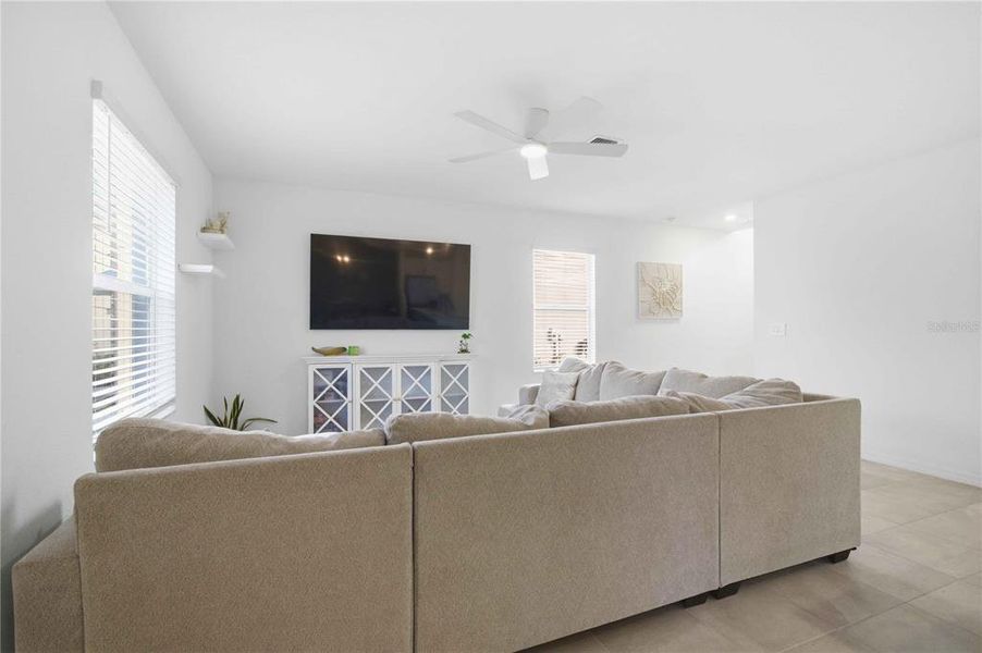 Furnished interior view inside a new home in , Bradenton (Image 5).