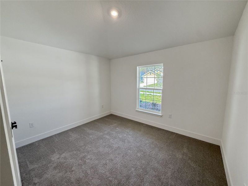 Spacious, unfurnished interior of a new home in Arbor Park, Leesburg (Image 11).