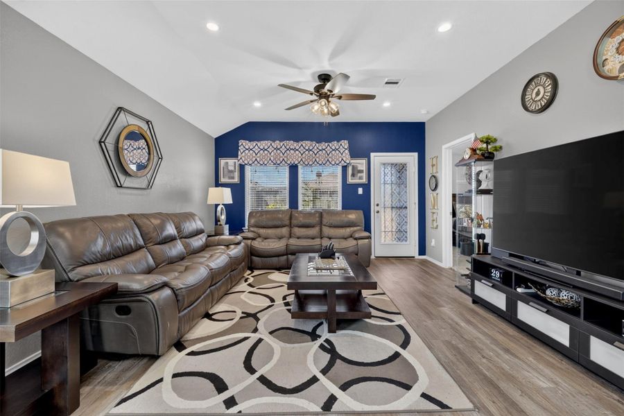 Comfortable living area offers plenty of space for multiple seating arrangements and easy access to the kitchen and dining areas. Comfortable living area offers plenty of space for multiple seating arrangements and easy access to the kitchen and dining areas.