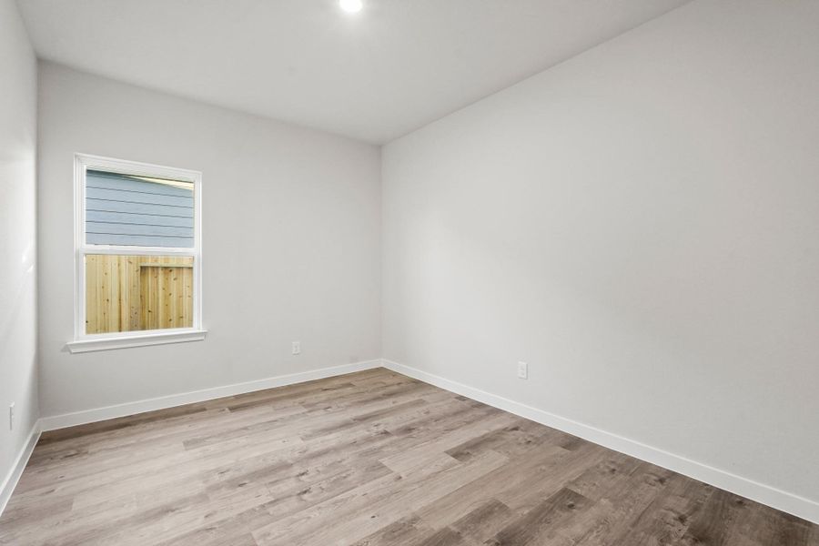 Spacious, unfurnished interior of a new home in Magnolia Springs, Montgomery (Image 21).