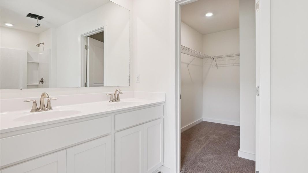 Furnished interior view inside a new home in Emory Creek, Harriman (Image 9).