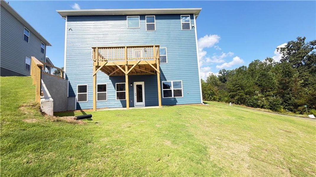 Exterior details and patio area of a home in Habersham Meadows, Demorest (Image 23).