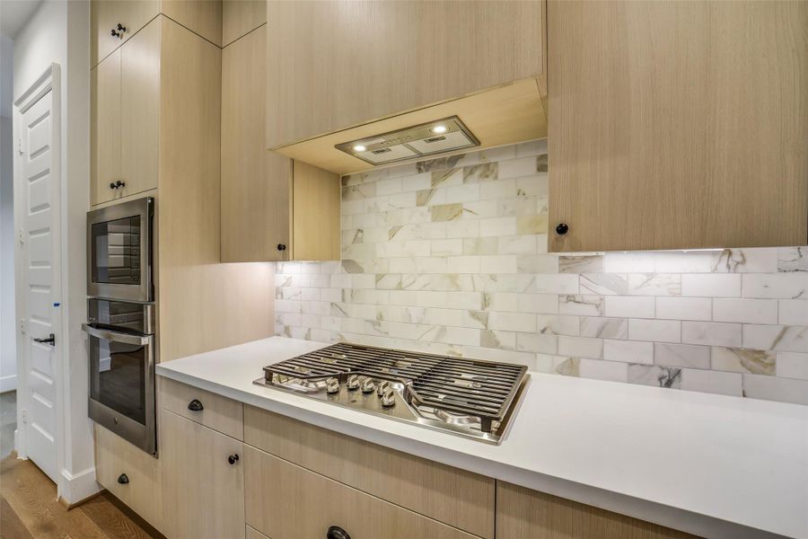 Image 33 of a home in .