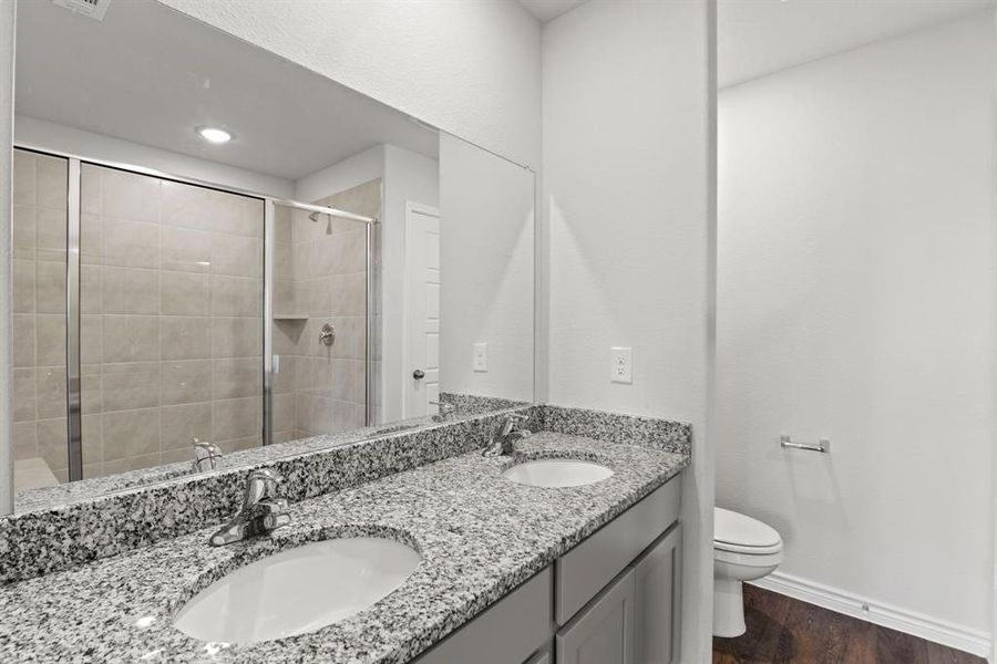 Furnished interior view inside a new home in Deer Creek, Fort Worth (Image 14). Furnished interior view inside a new home in Deer Creek, Fort Worth (Image 14).