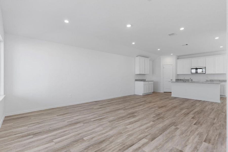 Spacious, unfurnished interior of a new home in Emberly, Beasley (Image 10).