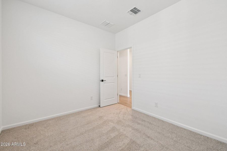 17-web-or-mls-W Tamarisk Ave-S1403-017