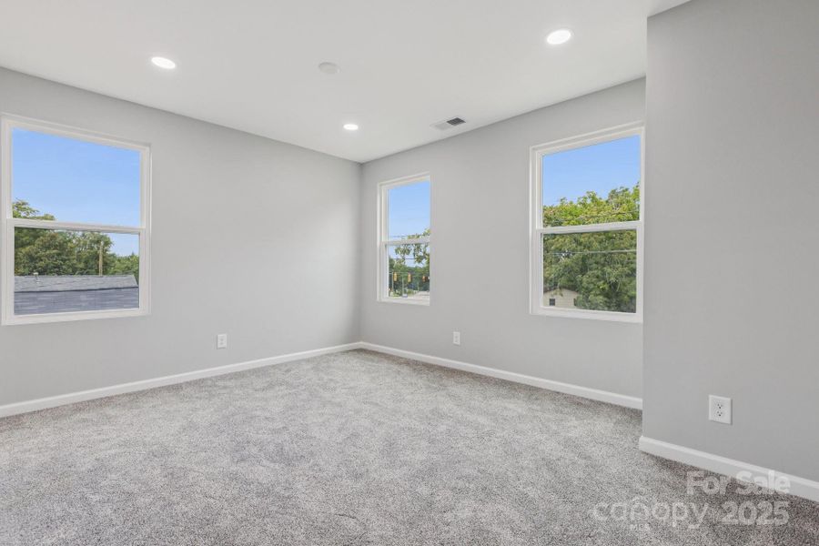 Spacious, unfurnished interior of a new home in , Rock Hill (Image 22).