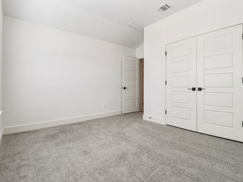 Spacious, unfurnished interior of a new home in Sagebrooke - Classic Series, San Antonio (Image 30). Spacious, unfurnished interior of a new home in Sagebrooke - Classic Series, San Antonio (Image 30).