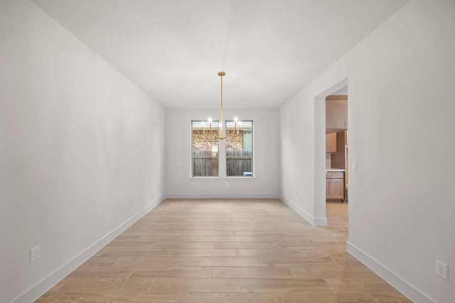 Spacious, unfurnished interior of a new home in Santa Rita Ranch, Liberty Hill (Image 25).