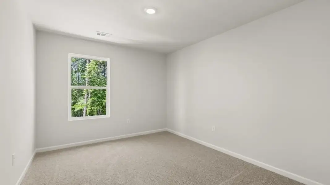 Spacious, unfurnished interior of a new home in Hughes Court, Dawsonville (Image 22).