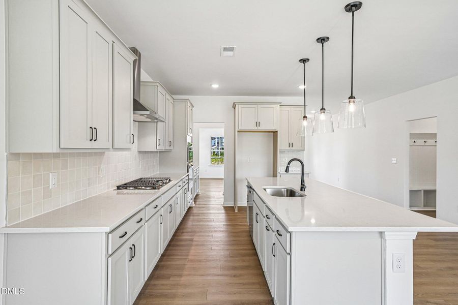 19-web-or-mls-Contempo Ct-S2905-019 19-web-or-mls-Contempo Ct-S2905-019