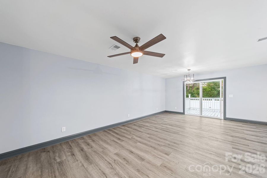Spacious, unfurnished interior of a new home in , Orangeburg (Image 29).