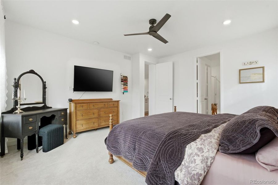 Furnished interior view inside a new home in Harvest Ridge, Aurora (Image 32).