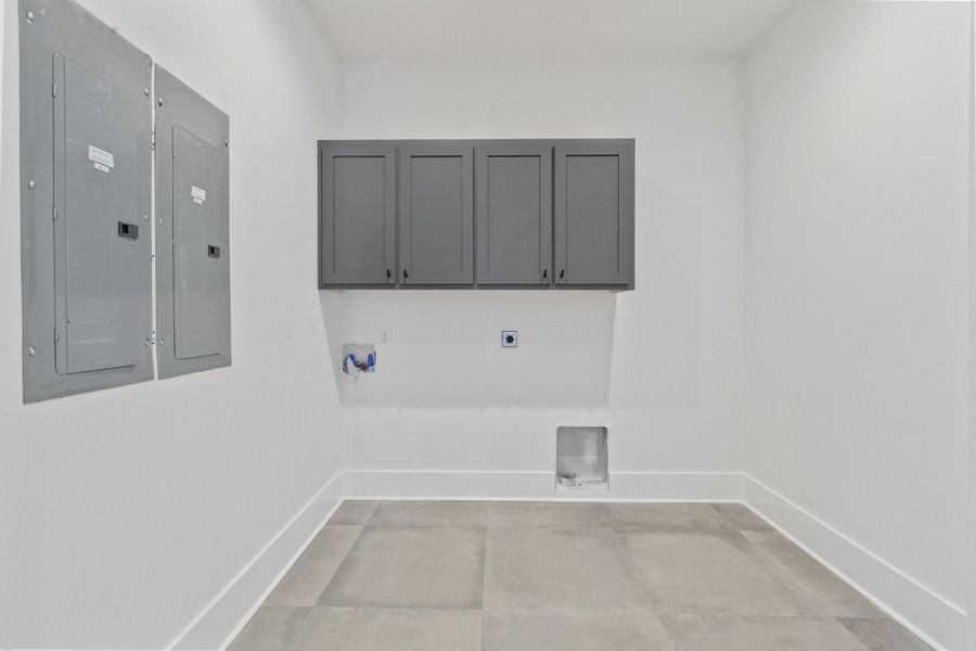 Spacious, unfurnished interior of a new home in , Johns Island (Image 59).