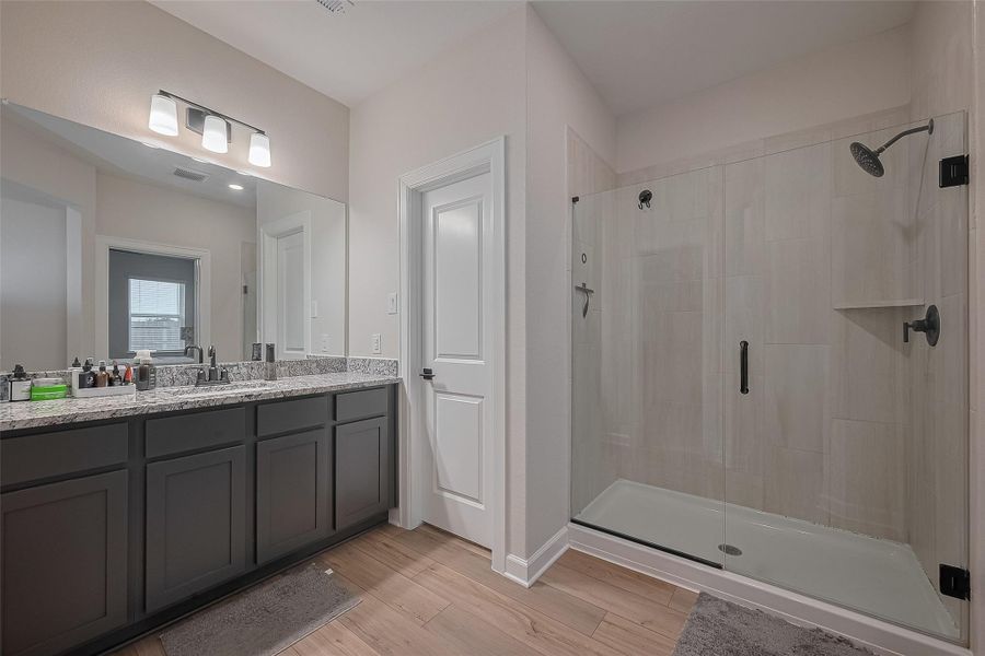 Furnished interior view inside a new home in , Santa Fe (Image 28). Furnished interior view inside a new home in , Santa Fe (Image 28).