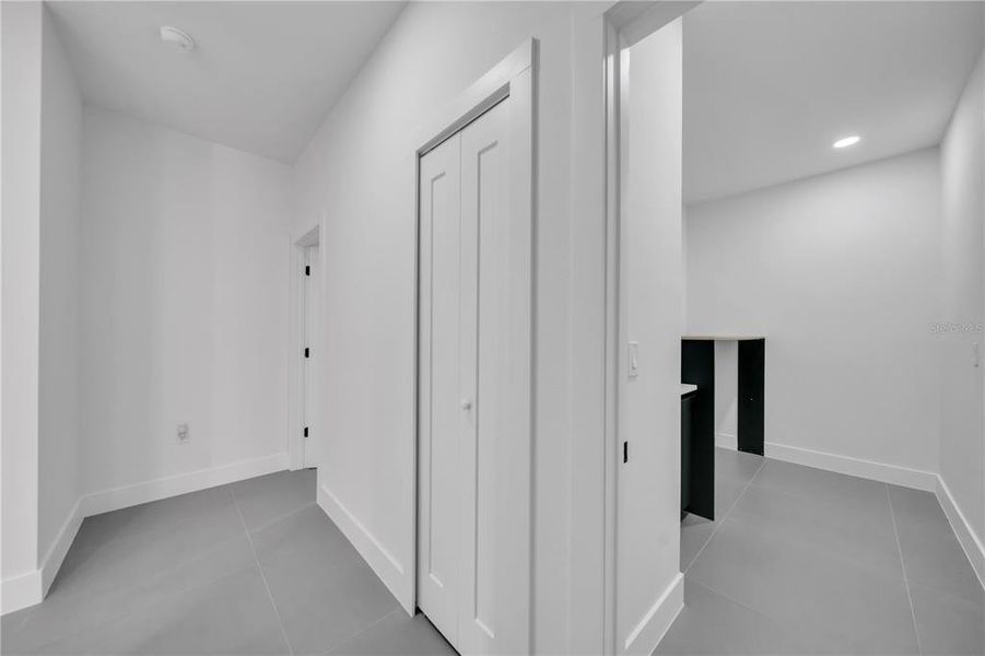 Spacious, unfurnished interior of a new home in , North Port (Image 35).