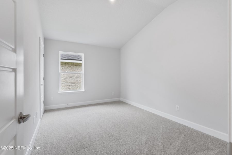 Spacious, unfurnished interior of a new home in Shadow Crest at Rolling Hills, Green Cove Springs (Image 11).