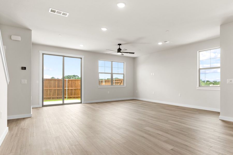 Spacious, unfurnished interior of a new home in Wildridge, Oak Point (Image 21). Spacious, unfurnished interior of a new home in Wildridge, Oak Point (Image 21).